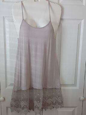 Lace-Hem Slip Dress Extender in Light Taupe Sz L.